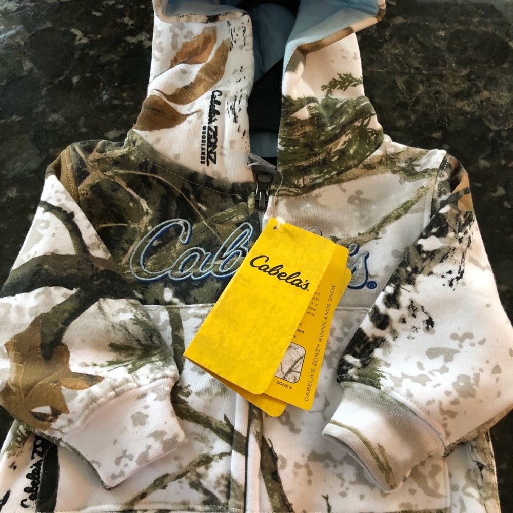 Infant 0-3 month camo sweatshirt by Cabela’s new